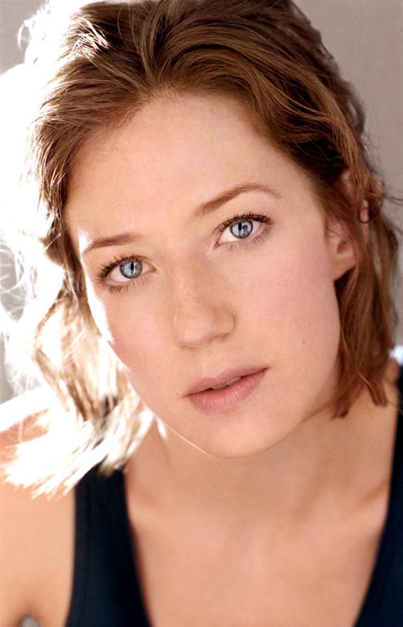 Carrie Coon