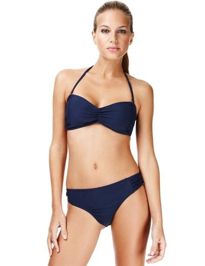 Janini Milet in a bikini