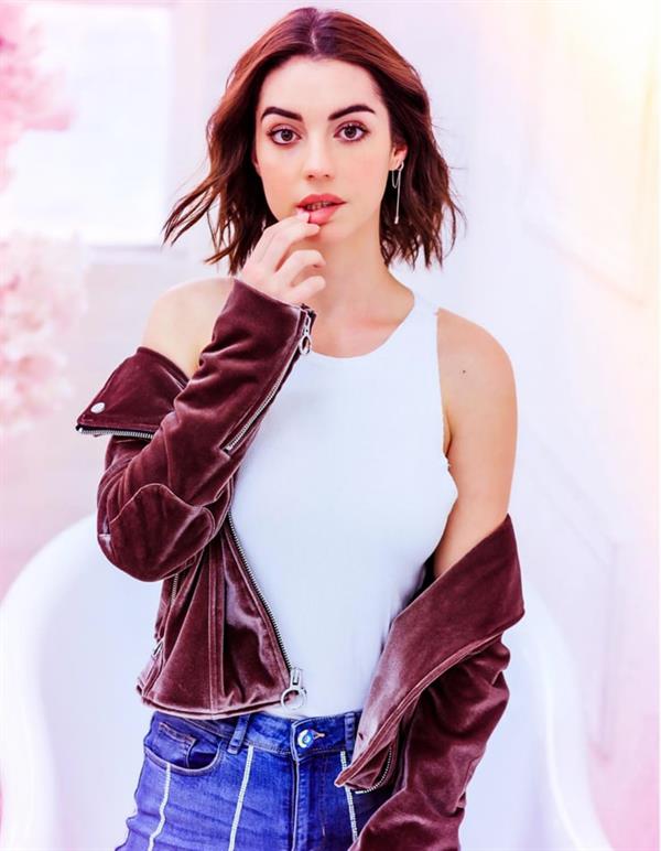 Adelaide Kane