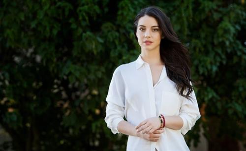 Adelaide Kane