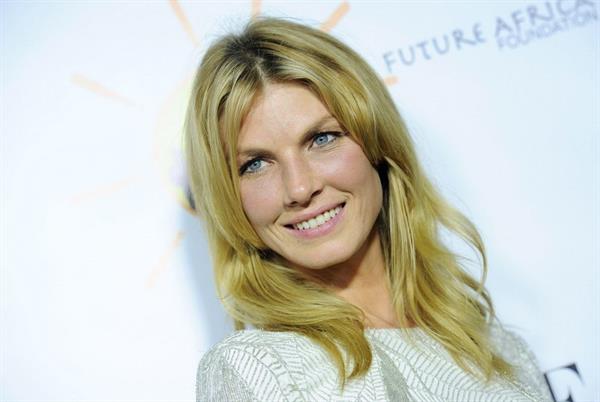 Angela Lindvall