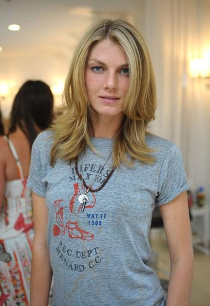 Angela Lindvall