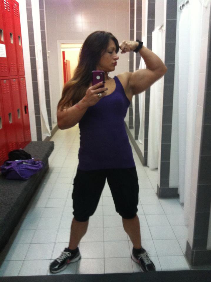 Alicia Alfaro taking a selfie