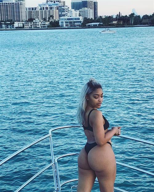 Tiara Yvonne in a bikini - ass