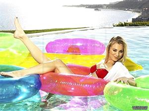 Kaley Cuoco