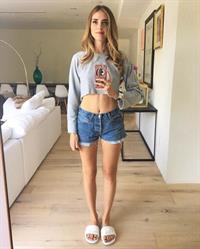 Chiara Ferragni taking a selfie