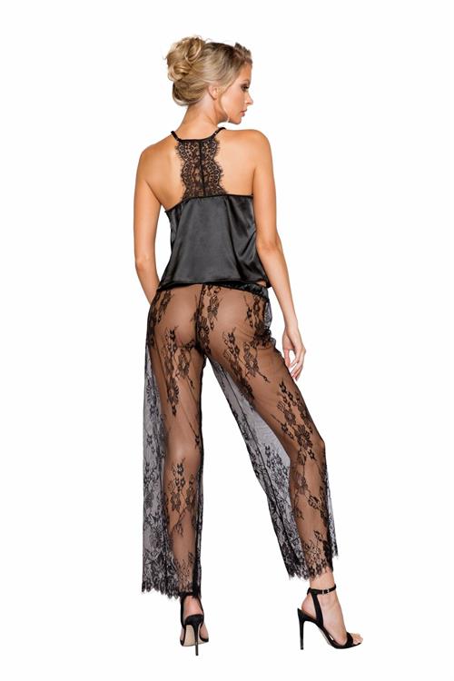 Erin Cummins in lingerie - ass