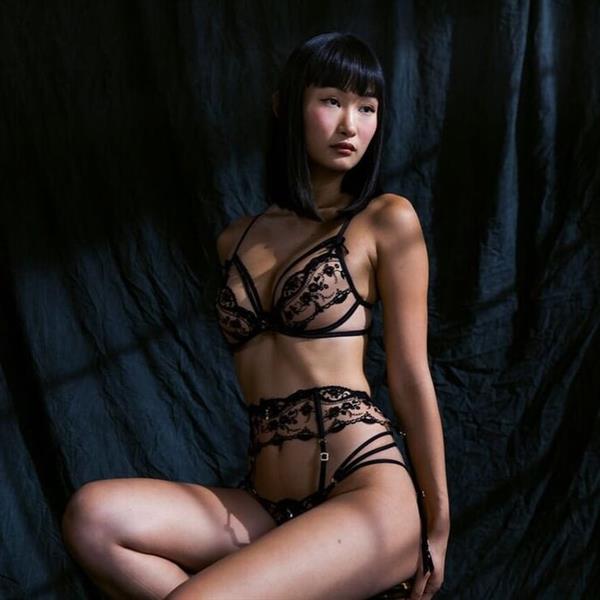 Miki Hamano in lingerie