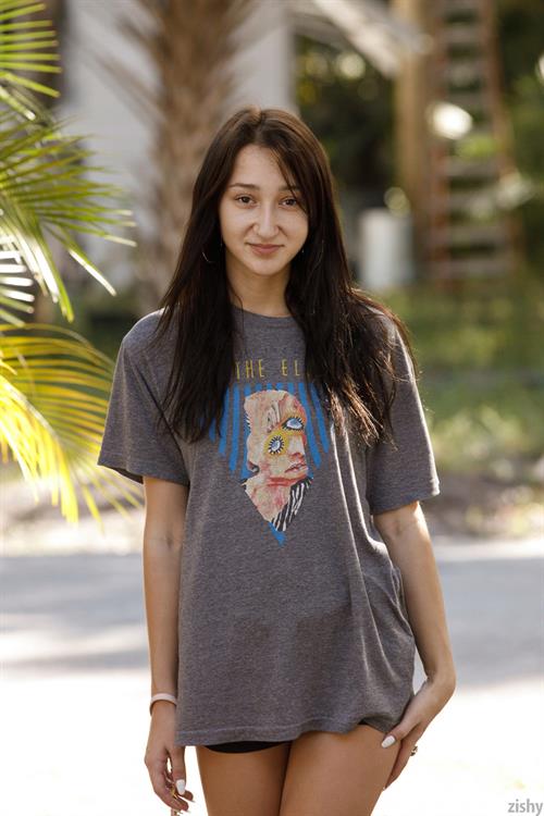 Carmen Rae Slim Babe