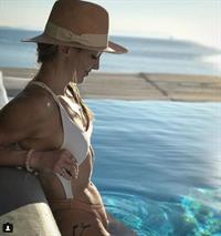 Katie Cassidy Bikini Pictures Katie Cassidy in a bikini