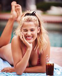 Hot Blonde Megan Moore