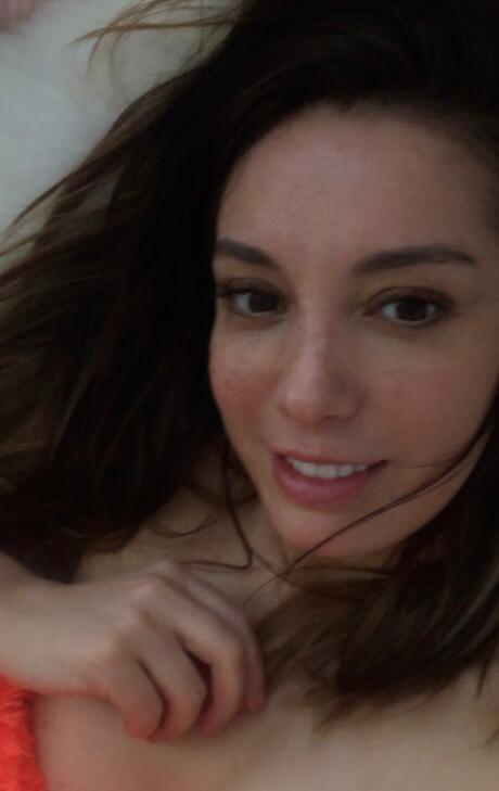 Natalia Toro taking a selfie