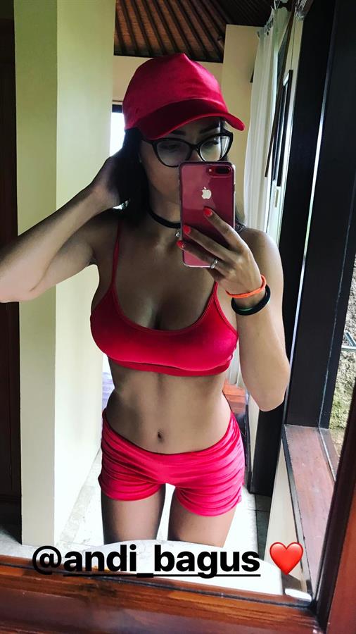 Helga Lovekaty taking a selfie