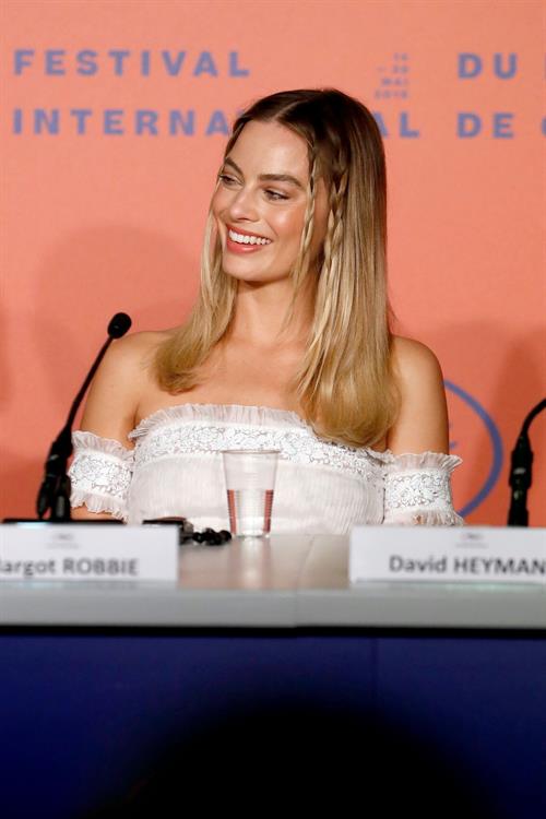 Margot Robbie
