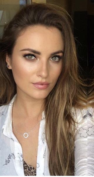 Holly Carpenter taking a selfie