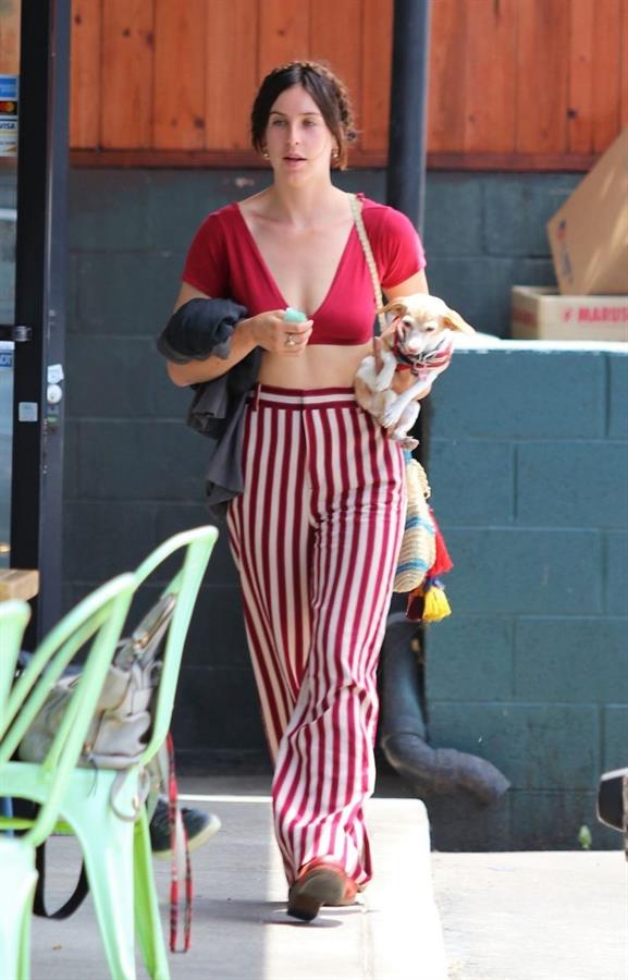 Scout Willis braless boobs in a small top seen by paparazzi.

















