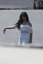 Camila Cabello sexy ass in a white dress seen with Shawn Mendes by paparazzi.


