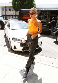 Hailey Bieber braless tits pokies seen by paparazzi in a halter top.





