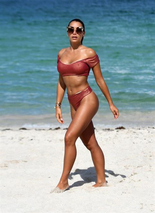 Elisa De Panicis Bikini Pictures Elisa De Panicis sexy tits pokies and ass in a thong bikini seen by paparazzi.