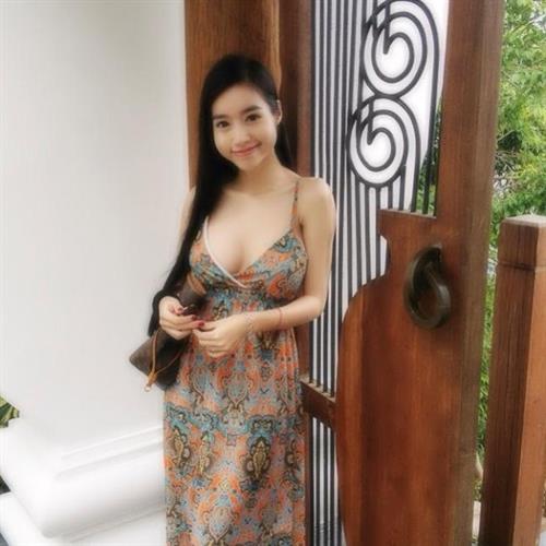 Elly Tran Ha Pictures Elly Tran Ha