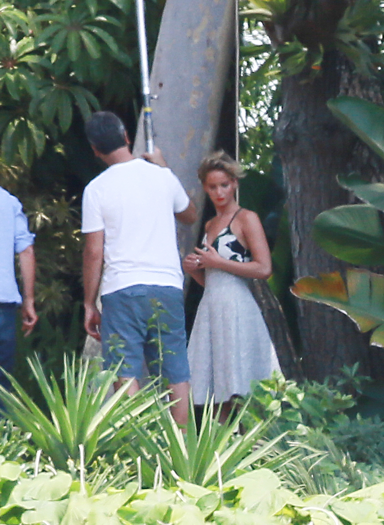 Jennifer Lawrence on Hunger Games set