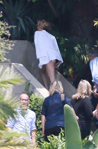 Jennifer Lawrence on Hunger Games set