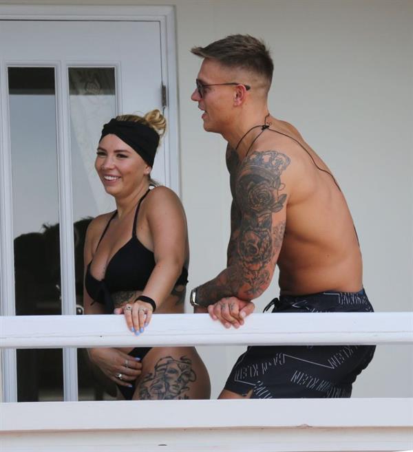 Olivia Buckland sexy ass in a bikini seen by paparazzi with Alex Bowen.







































