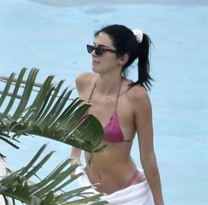 Kendall Jenner with Kourtney Kardashian sexy asses in thong bikinis seen by paparazzi.

