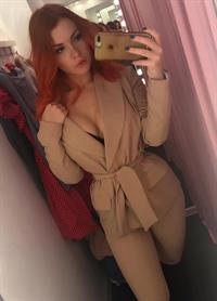 Irine Meier taking a selfie