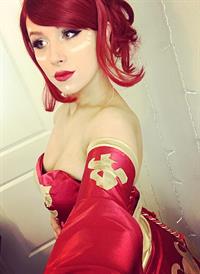 SonyaTheEvil taking a selfie