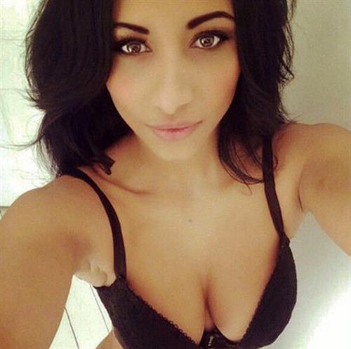 Kayleigh Morris in lingerie taking a selfie