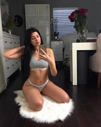 Lainie Love taking a selfie