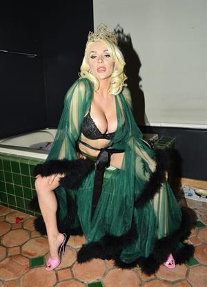 Courtney Stodden nude and sexy photo shoot in lingerie then naked in a bubble bath for the 25th birthday showing her boobs and a nip slip in her bra.


























