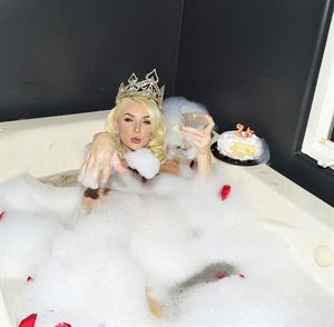 Courtney Stodden nude and sexy photo shoot in lingerie then naked in a bubble bath for the 25th birthday showing her boobs and a nip slip in her bra.


























