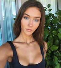 Rachel Cook taking a selfie