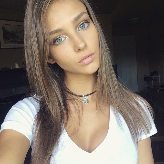 Rachel Cook taking a selfie