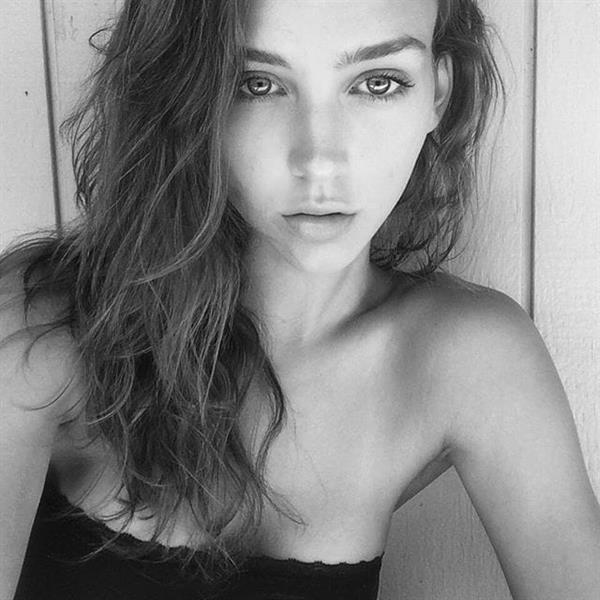 Rachel Cook taking a selfie