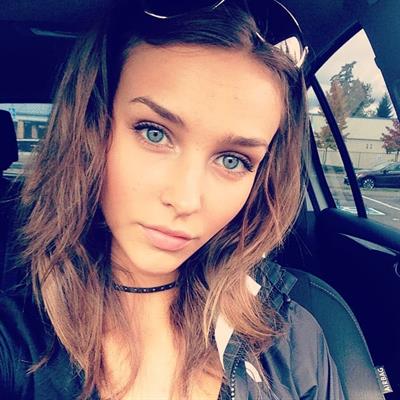 Rachel Cook taking a selfie