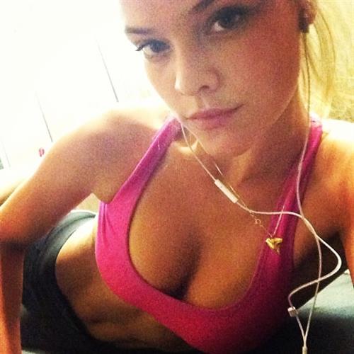 Nina Agdal taking a selfie