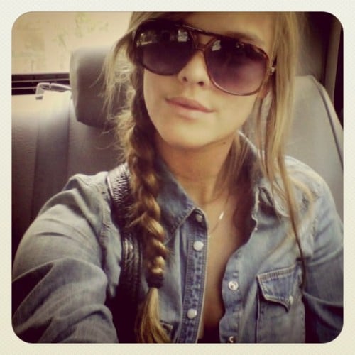 Nina Agdal taking a selfie