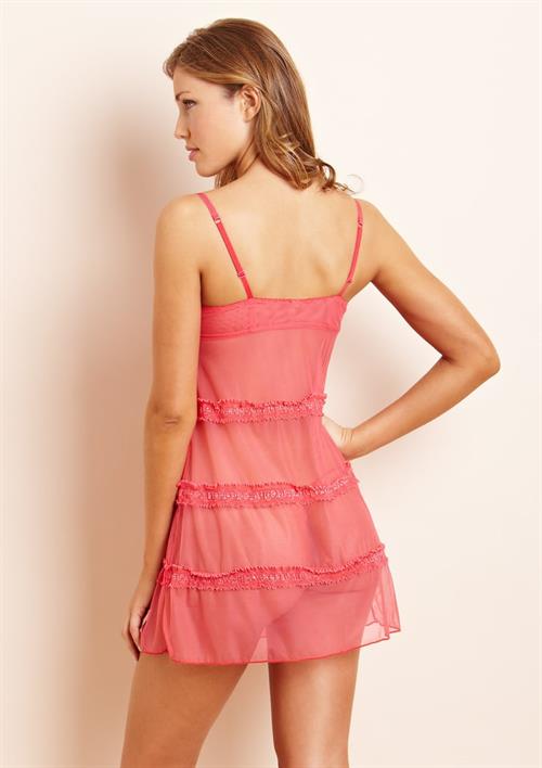 Simone Villas Boas in lingerie