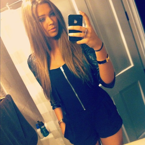 Sandra Kubicka taking a selfie