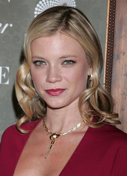 Amy Smart Art of Elysiums 2nd annual Black Tie Gala 