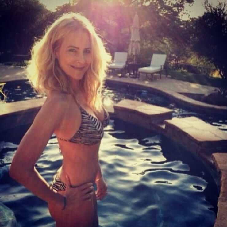 Brittany Daniel de biquíni