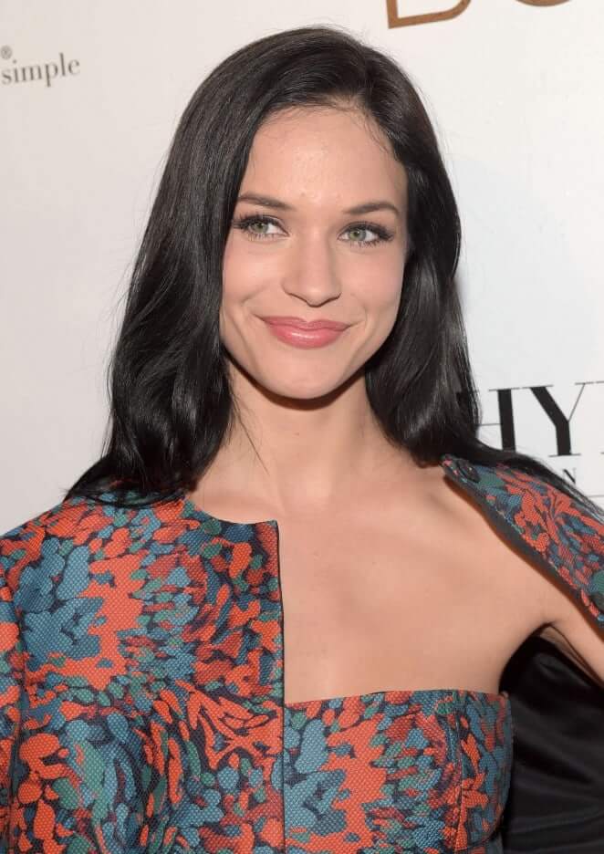 Alexis Knapp