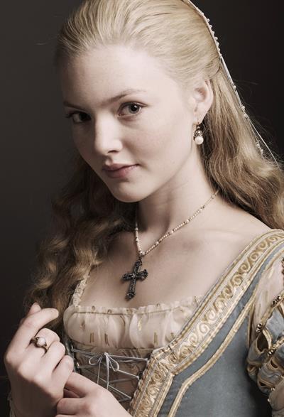 Holliday Grainger