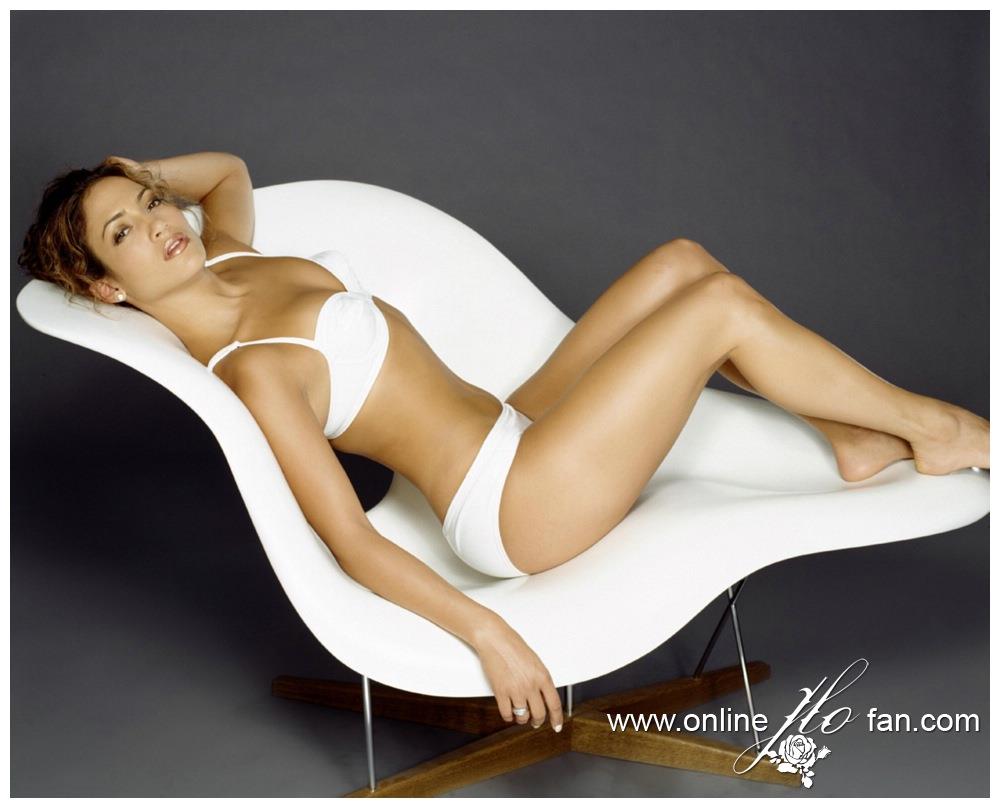 Jennifer Lopez in lingerie