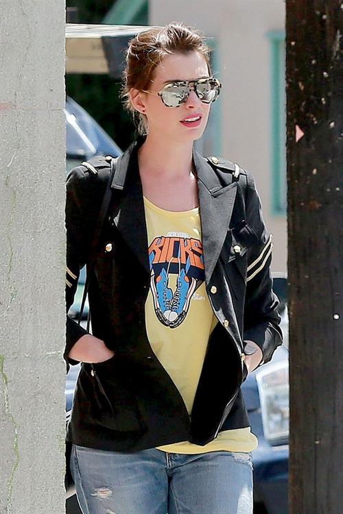 Anne Hathaway
