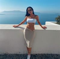 Halsey sexy celebrating her birthday showing off her tits.






















































