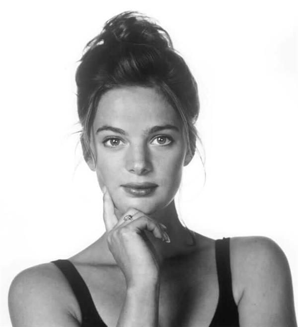 Gabrielle Anwar